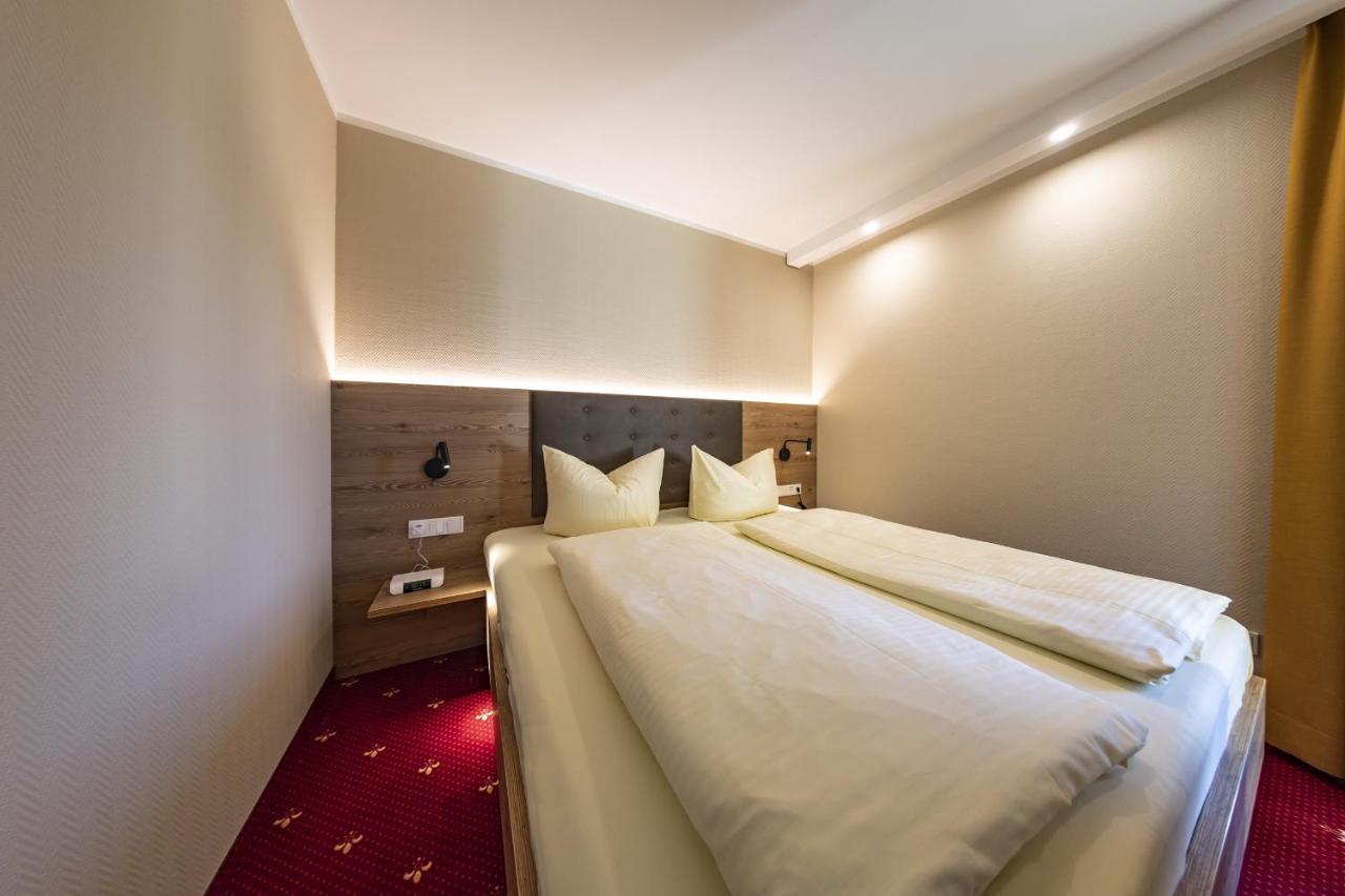 Hotel Zur Schmiede Άλσφελτ Εξωτερικό φωτογραφία